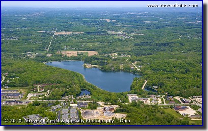 Aerial photo of Lake Medina in the city of Medina, Ohio